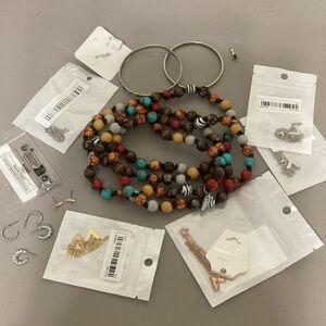 (Bundle # 20) Beaded Multicolor Plunder necklace- Women Jewelry Bundle